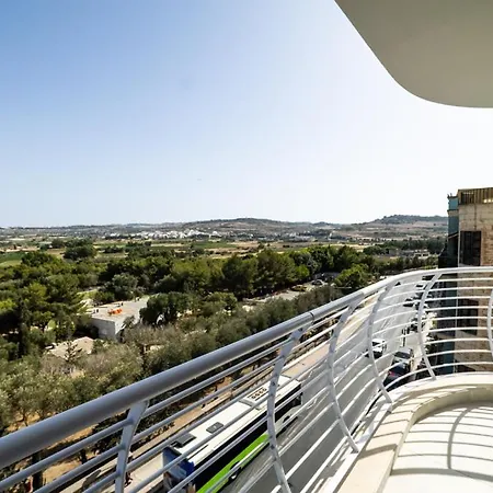 Corner Park View Deluxe - By Hostmt St. Paul's Bay