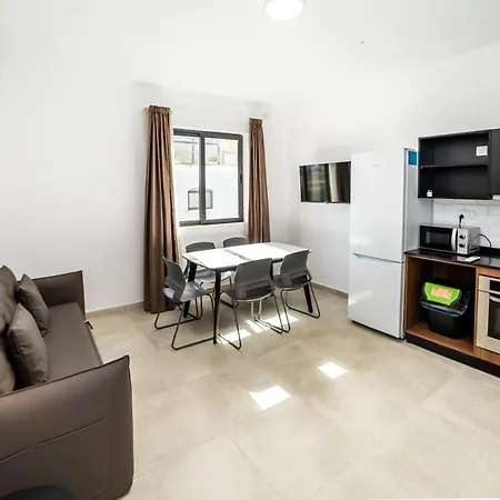 Διαμέρισμα Corner Park View Deluxe - By Hostmt *