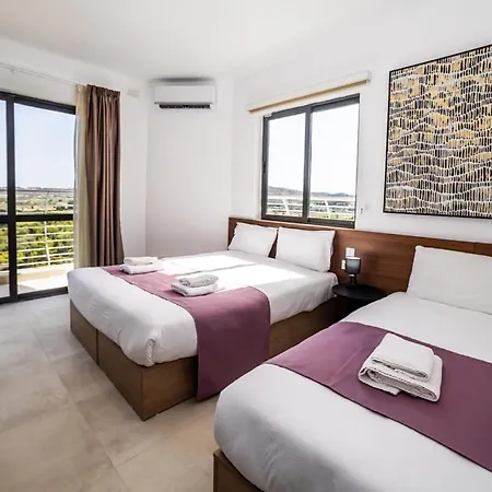 アパート Corner Park View Deluxe - By Hostmt セント・ポールズ・ベイ