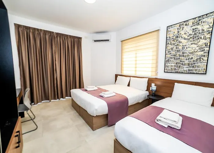 Corner Park View Deluxe - By Hostmt Appartement St. Paul's Bay